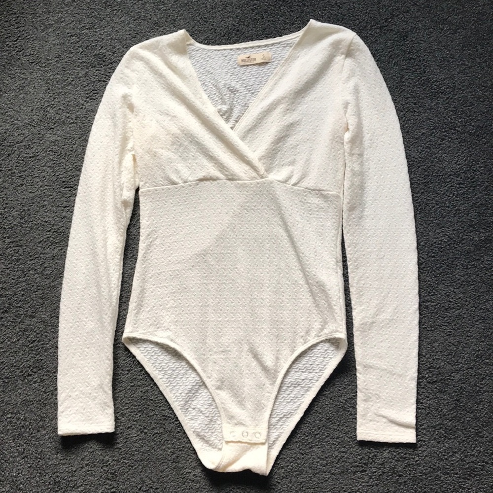 Cream colored Hollister bodysuit